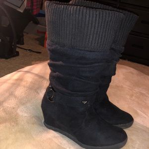 Black Roxy Wedge Boots